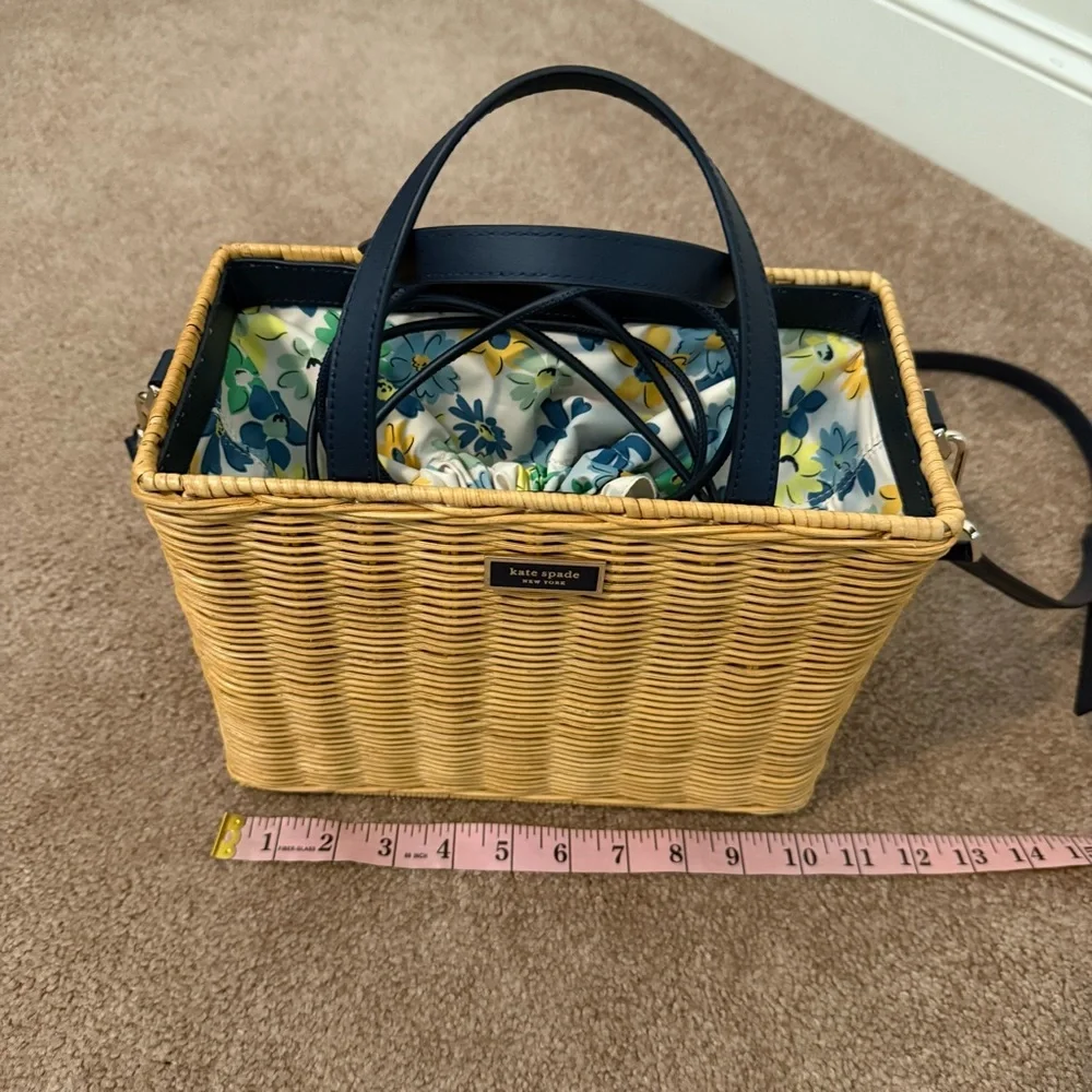 New! Kate Spade Sam Floral Medley Wicker Medium Satchel / Tote Removable Strap - Picture 9 of 16